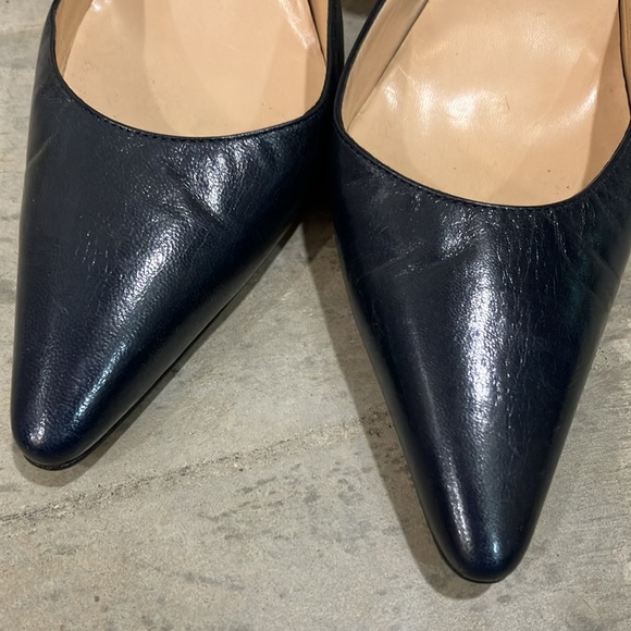 Manolo Blahnik sling back heels pumps. Elegant Navy Women's Heels - Picture 5 of 5